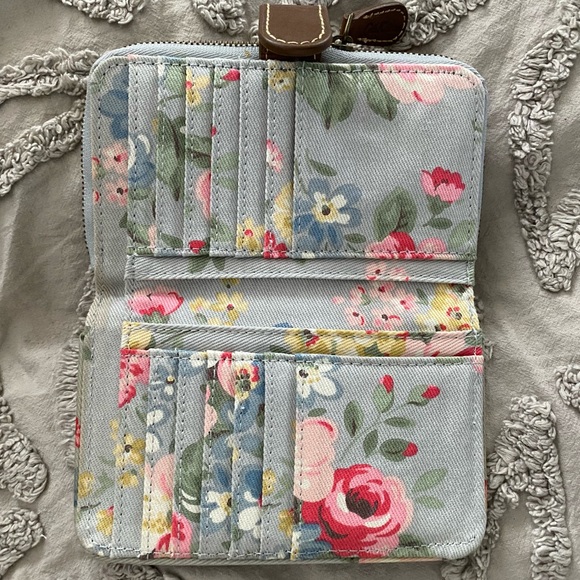 NEW Cath Kidston Matching Floral Cross Body Bag and Wallet - Picture 7 of 15